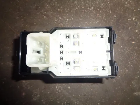 Διακόπτης Παραθύρων Κεντρικός Αριστερής 6Pin για TOYOTA AYGO (2014 - 2017) , CITROEN C1 (2014 - ) , PEUGEOT 108 -  Διακόπτης Παραθύρων Κεντρικός Αριστερής 6Pin για TOYOTA AYGO (2014 - 2017) , CITROEN C1 (2014 - ) , PEUGEOT 108 -