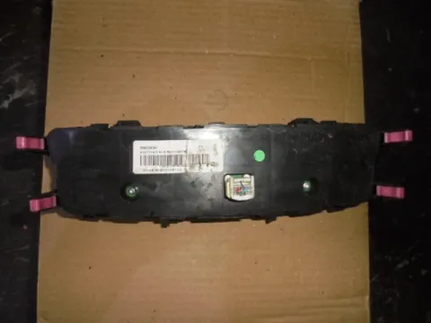 Χειριστήρια Καλοριφέρ Με Κλίμα (Τ100767L) για TOYOTA AVENSIS (2003 - 2006) (T250) , (2006 - 2008) (T250) -  Χειριστήρια Καλοριφέρ Με Κλίμα (Τ100767L) για TOYOTA AVENSIS (2003 - 2006) (T250) , (2006 - 2008) (T250) -