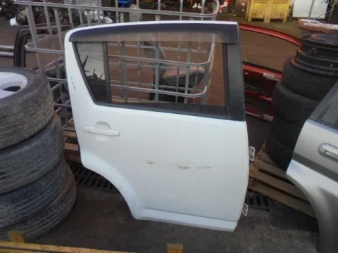 Πόρτα Πίσω Δεξιά για DAIHATSU SIRION (2006 - ) (M300) (M301) *Ε* Πόρτα Πίσω Δεξιά για DAIHATSU SIRION (2006 - ) (M300) (M301) *Ε*