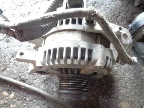 Δυναμό - Εναλλάκτης 270600Y040για TOYOTA YARIS (2012 - 2014) ( ) 1400 Diesel D4-D 90hp (1ND) Δυναμό - Εναλλάκτης 270600Y040για TOYOTA YARIS (2012 - 2014) ( ) 1400 Diesel D4-D 90hp (1ND)