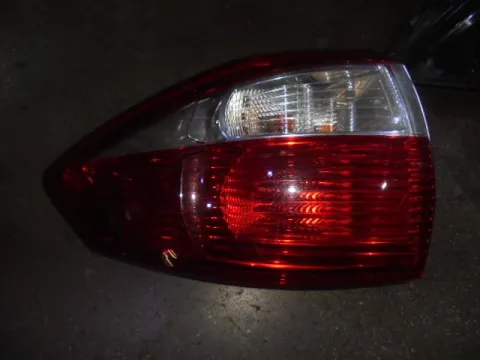 Φανάρι Πίσω Αριστερό Ελαττωματικό για FORD C-MAX (2011 - 2014) () Φανάρι Πίσω Αριστερό Ελαττωματικό για FORD C-MAX (2011 - 2014) ()