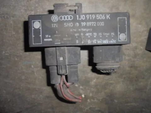 Εγκέφαλος Βεντιλατέρ Ψυγείου Κινητήρα 1J0919506G 898886000 για VW GOLF (1998 - 2004) Mk4 (1J1) , SEAT IBIZA (1999 - 2002) (6K) Εγκέφαλος Βεντιλατέρ Ψυγείου Κινητήρα 1J0919506G 898886000 για VW GOLF (1998 - 2004) Mk4 (1J1) , SEAT IBIZA (1999 - 2002) (6K)
