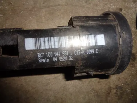Διακόπτης Φώτων 1C0941531  για VW BORA (1998 - 2005) , GOLF (1998 - 2004) Mk4 (1J1) , PASSAT (1997 - 2000) (3B2) , (2000 - 2005) (3B3) -  Διακόπτης Φώτων 1C0941531  για VW BORA (1998 - 2005) , GOLF (1998 - 2004) Mk4 (1J1) , PASSAT (1997 - 2000) (3B2) , (2000 - 2005) (3B3) -