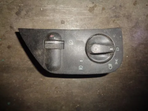 Διακόπτης Φώτων 6K1941531 για SEAT IBIZA (1999 - 2002) (6K) , AROSA (1997 - 2000) (6H) , CORDOBA Διακόπτης Φώτων 6K1941531 για SEAT IBIZA (1999 - 2002) (6K) , AROSA (1997 - 2000) (6H) , CORDOBA