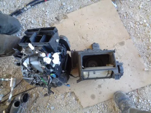 Ψύκτης (Εβαπορέτα) με Μοτέρ Καλοριφέρ για TOYOTA YARIS (2015 - 2017) *Δ* Ψύκτης (Εβαπορέτα) με Μοτέρ Καλοριφέρ για TOYOTA YARIS (2015 - 2017) *Δ*