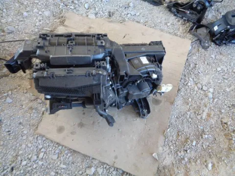Ψύκτης (Εβαπορέτα) με Μοτέρ Καλοριφέρ για TOYOTA YARIS (2017 - ) *Δ* Ψύκτης (Εβαπορέτα) με Μοτέρ Καλοριφέρ για TOYOTA YARIS (2017 - ) *Δ*