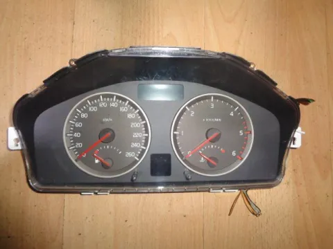 Κοντέρ E30710071 για VOLVO V50 (2004 - 2007) (MW) Κοντέρ E30710071 για VOLVO V50 (2004 - 2007) (MW)