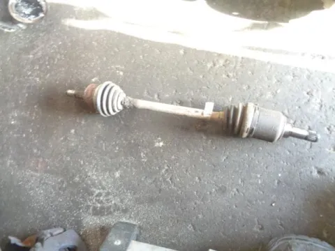 Ημιαξόνιο Εμπρός Αριστερό για FIAT GRANDE PUNTO (2005 - 2008) (199) 1401 (350A1.000) Petrol 77 Ημιαξόνιο Εμπρός Αριστερό για FIAT GRANDE PUNTO (2005 - 2008) (199) 1401 (350A1.000) Petrol 77
