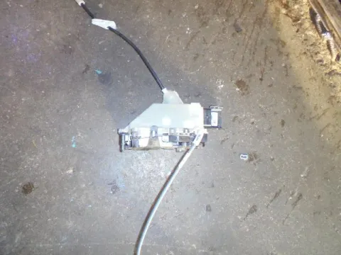 Ηλεκτρομαγνητική Κλειδαριά Εμπρός Δεξιά 6pin για CITROEN C3 (2017 - ) Ηλεκτρομαγνητική Κλειδαριά Εμπρός Δεξιά 6pin για CITROEN C3 (2017 - )