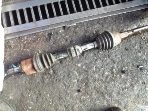 Ημιαξόνιο Εμπρός Αριστερό για NISSAN PRIMERA (2002 - 2007) (P12) 1800 QG18DE petrol 115 Ημιαξόνιο Εμπρός Αριστερό για NISSAN PRIMERA (2002 - 2007) (P12) 1800 QG18DE petrol 115