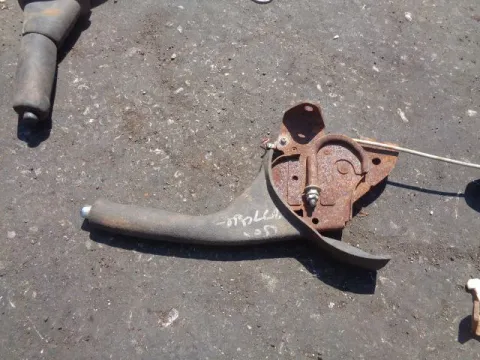 Καστάνια Χειροφρένου για TOYOTA COROLLA (2004 - 2007) (E120) ΔΒ Καστάνια Χειροφρένου για TOYOTA COROLLA (2004 - 2007) (E120) ΔΒ