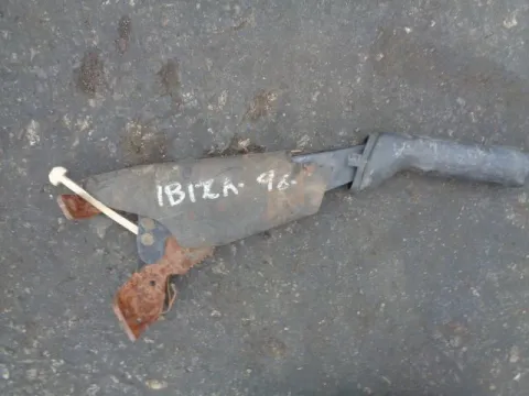Καστάνια Χειροφρένου για SEAT IBIZA (1995 - 1997) (6K) *ΔΒ* Καστάνια Χειροφρένου για SEAT IBIZA (1995 - 1997) (6K) *ΔΒ*