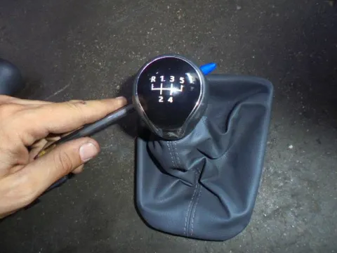 Μοχλός Ταχυτήτων (Φούσκα - Πόμολο) για SEAT IBIZA (2017 - ) (6F) Μοχλός Ταχυτήτων (Φούσκα - Πόμολο) για SEAT IBIZA (2017 - ) (6F)