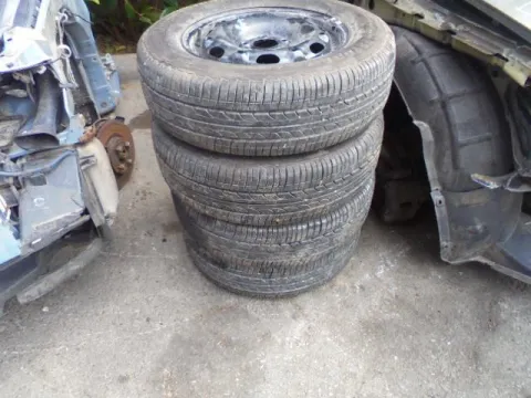 Ζαντολάστιχο 4ΑΔΑ BRIGESTONE 175/70/R14 (5218) **** για SKODA FABIA (2015 - ) *Δ* - 