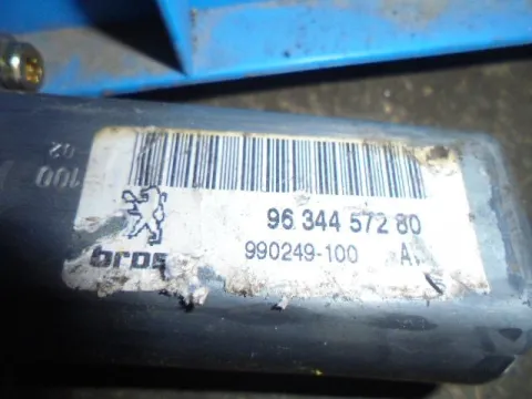 Γρύλος Παραθύρου Μοτερ Εμπρός Δεξί για PEUGEOT 307 (2001 - 2005) (3A) (3C) , (2005 - 2008) -  Γρύλος Παραθύρου Μοτερ Εμπρός Δεξί για PEUGEOT 307 (2001 - 2005) (3A) (3C) , (2005 - 2008) -
