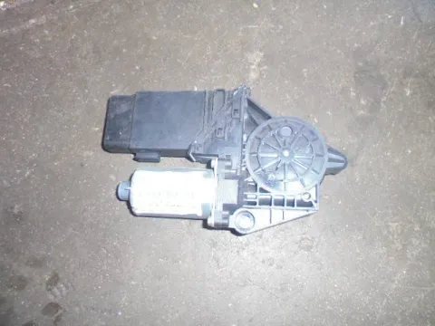 Γρύλος Παραθύρου Μοτερ Εμπρός Δεξί για VW PASSAT (2000 - 2005) (3B3) Γρύλος Παραθύρου Μοτερ Εμπρός Δεξί για VW PASSAT (2000 - 2005) (3B3)