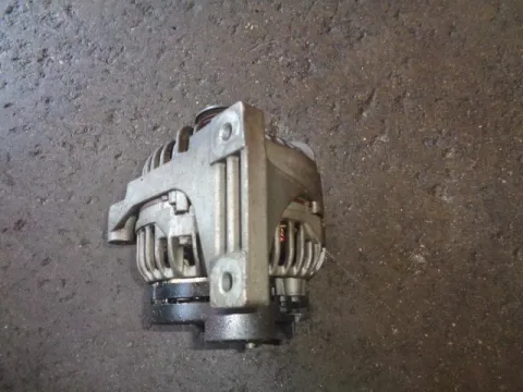 Δυναμό - Εναλλάκτης 0124515017 για VOLVO S60 (2000 - 2005) Δυναμό - Εναλλάκτης 0124515017 για VOLVO S60 (2000 - 2005)