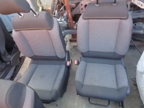 Καθίσματα Σετ Εμπρός Με Αερόσακους για CITROEN C3 (2017 - ) Hatchback - 5dr Καθίσματα Σετ Εμπρός Με Αερόσακους για CITROEN C3 (2017 - ) Hatchback - 5dr