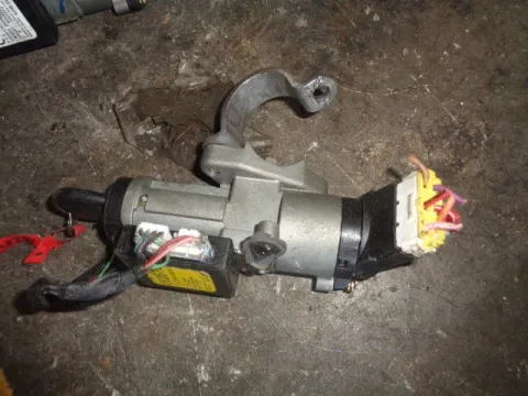 Διακόπτης Μίζας 96465962 για CHEVROLET - DAEWOO MATIZ (2005 - 2010) (M200) Διακόπτης Μίζας 96465962 για CHEVROLET - DAEWOO MATIZ (2005 - 2010) (M200)