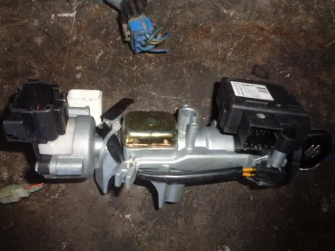 Διακόπτης Μίζας 3397062J00GB για SUZUKI SWIFT (2006 - 2008) (RS) , (2008 - 2011) (RS) Διακόπτης Μίζας 3397062J00GB για SUZUKI SWIFT (2006 - 2008) (RS) , (2008 - 2011) (RS)