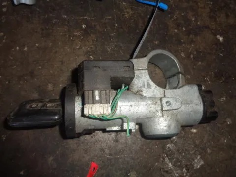 Διακόπτης Μίζας 28590-C9965 για NISSAN ALMERA (2000 - 2002) (N16) , (2002 - 2006) (N16) Διακόπτης Μίζας 28590-C9965 για NISSAN ALMERA (2000 - 2002) (N16) , (2002 - 2006) (N16)