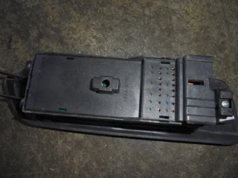 Διακόπτης Παραθύρων Κεντρικός Αριστερής Τετραπλός 16Pin για NISSAN PRIMERA (1996 - 1999) (P11) , (1999 - 2001) (P11) -  Διακόπτης Παραθύρων Κεντρικός Αριστερής Τετραπλός 16Pin για NISSAN PRIMERA (1996 - 1999) (P11) , (1999 - 2001) (P11) -