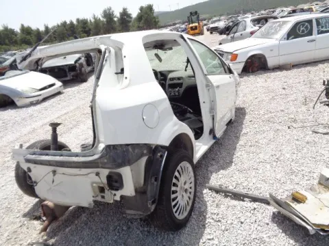 Τροπέτο Αμάξι Κουφάρι Χ. Ζαντολάστιχα για FIAT GRANDE PUNTO (2005 - 2008) (199) Ηatchback - 5dr , (2008 - 2012) (199) , PUNTO (2009 - 2012) (199) EVO  *ΔΒ* -  Τροπέτο Αμάξι Κουφάρι Χ. Ζαντολάστιχα για FIAT GRANDE PUNTO (2005 - 2008) (199) Ηatchback - 5dr , (2008 - 2012) (199) , PUNTO (2009 - 2012) (199) EVO  *ΔΒ* -