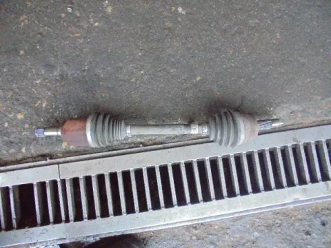 Ημιαξόνιο Εμπρός Αριστερό για FIAT TIPO (2016 - )