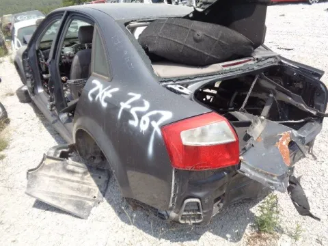 Τροπέτο Αμάξι κομπλέ με Κινητήρα AUJ για ανταλλακτικά, Σασμάν, Πίσω Άξονα και Ζαντολάστιχα για AUDI A4 (2001 - 2005) (8H) (8E) Sedan - 4dr *ΔΒ* -  Τροπέτο Αμάξι κομπλέ με Κινητήρα AUJ για ανταλλακτικά, Σασμάν, Πίσω Άξονα και Ζαντολάστιχα για AUDI A4 (2001 - 2005) (8H) (8E) Sedan - 4dr *ΔΒ* -