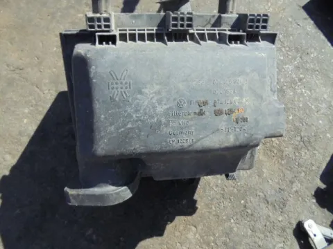 Φιλτροκούτι 074129601J για VW TRANSPORTER (1997 - 2003) (70X) (T4) 2500 (AJT) (AYY) Diesel 88 TDI *Δ* Φιλτροκούτι 074129601J για VW TRANSPORTER (1997 - 2003) (70X) (T4) 2500 (AJT) (AYY) Diesel 88 TDI *Δ*