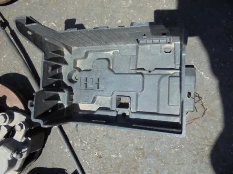 Βάση Μπαταρίας 9676054080 για PEUGEOT 5008 (2009 - 2013) *Δ* Βάση Μπαταρίας 9676054080 για PEUGEOT 5008 (2009 - 2013) *Δ*