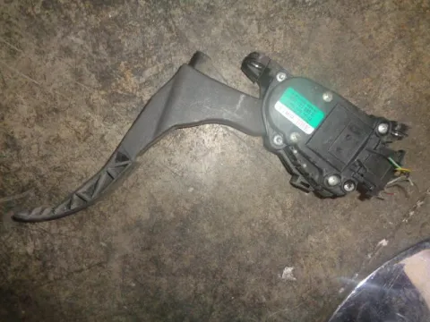 Πετάλ Γκαζιού 6Q1721503C για SEAT CORDOBA (2002 - 2008) (6L) 1400 (BBY) (BKY) Petrol 75 16 valve Πετάλ Γκαζιού 6Q1721503C για SEAT CORDOBA (2002 - 2008) (6L) 1400 (BBY) (BKY) Petrol 75 16 valve