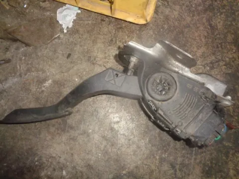 Πετάλ Γκαζιού 6PV00907400 για SUZUKI GRAND VITARA (2006 - 2009) (JB) , (2009 - 2012) (JB) Πετάλ Γκαζιού 6PV00907400 για SUZUKI GRAND VITARA (2006 - 2009) (JB) , (2009 - 2012) (JB)