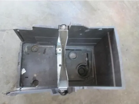 Βάση Μπαταρίας 4M5110723BC για FORD FOCUS (2008 - 2010) Mk2b (DA3 - C307) 1800 (KKDA) Diesel 115 TDCi *Δ* Βάση Μπαταρίας 4M5110723BC για FORD FOCUS (2008 - 2010) Mk2b (DA3 - C307) 1800 (KKDA) Diesel 115 TDCi *Δ*