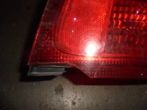 Φανάρι Πίσω Δεξί Ελαττωματικό για NISSAN ALMERA (2000 - 2002) (N16) Sedan - 4dr , (2002 - 2006) (N16) SEDAN - 