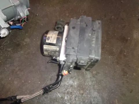 Μονάδα ABS 1K0907379Q για VW JETTA (2005 - 2011) (1K2) , TOURAN (2007 - 2010) (1T2) , (2011 - 2015) () Μονάδα ABS 1K0907379Q για VW JETTA (2005 - 2011) (1K2) , TOURAN (2007 - 2010) (1T2) , (2011 - 2015) ()