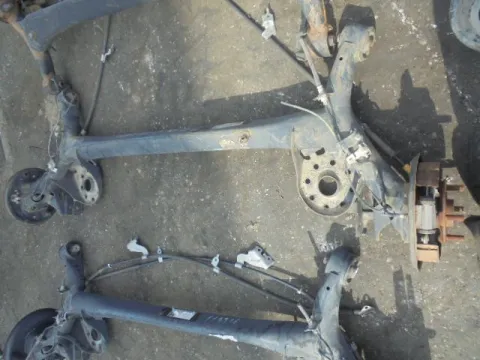 Πίσω Άξονας Ταμπούρα -ABS για TOYOTA YARIS (2006 - 2009) (KL9) *ΔΒ* Πίσω Άξονας Ταμπούρα -ABS για TOYOTA YARIS (2006 - 2009) (KL9) *ΔΒ*