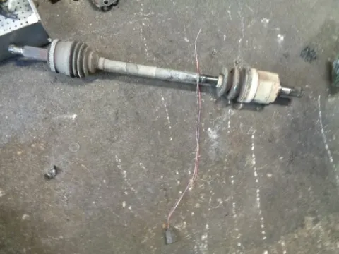 Ημιαξόνιο Εμπρός Αριστερό Με ABS για HYUNDAI i30 (2007 - 2012) 1400 petrol 105 G4FA Ημιαξόνιο Εμπρός Αριστερό Με ABS για HYUNDAI i30 (2007 - 2012) 1400 petrol 105 G4FA