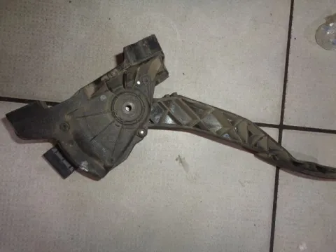 Πετάλ Γκαζιού για MITSUBISHI COLT (2005 - 2008 ) (CZ) Πετάλ Γκαζιού για MITSUBISHI COLT (2005 - 2008 ) (CZ)