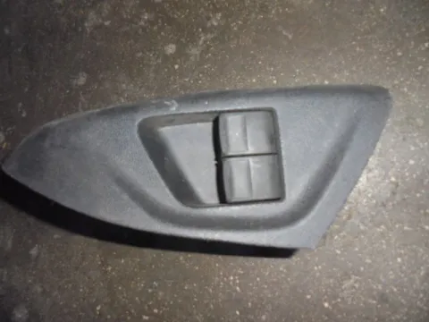 Διακόπτης Παραθύρων Κεντρικός Αριστερής Διπλός 6Pin για TOYOTA AYGO (2014 - 2017) , CITROEN C1 (2014 - ) , PEUGEOT 108