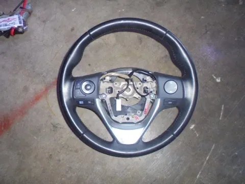 Τιμόνι (Βολάν) με Χειριστήρια για TOYOTA AURIS (2013 - 2015) *Γ*