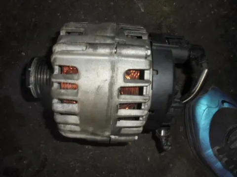 Δυναμό - Εναλλάκτης 03C903025D για VW GOLF (2009 - 2013) Mk6 (5K1) Δυναμό - Εναλλάκτης 03C903025D για VW GOLF (2009 - 2013) Mk6 (5K1)