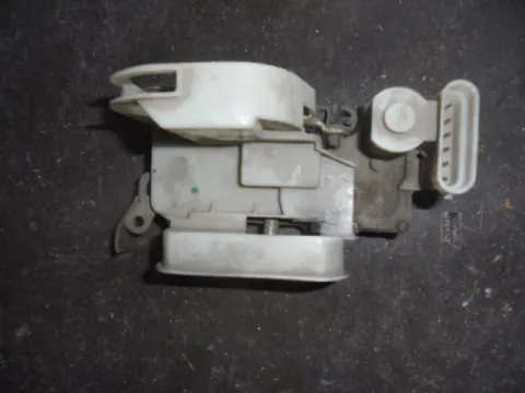 Ηλεκτρομαγνητική Κλειδαριά Εμπρός Δεξιά 6Pin για FIAT PUNTO (1994 - 1999) (176) Hatchback - 3dr Ηλεκτρομαγνητική Κλειδαριά Εμπρός Δεξιά 6Pin για FIAT PUNTO (1994 - 1999) (176) Hatchback - 3dr