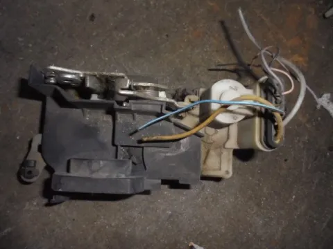 Ηλεκτρομαγνητική Κλειδαριά Εμπρός Δεξιά  6Pin για FIAT PUNTO (1999 - 2003) (188) Hatchback - 3dr , (2003 - 2008) (188) Ηλεκτρομαγνητική Κλειδαριά Εμπρός Δεξιά  6Pin για FIAT PUNTO (1999 - 2003) (188) Hatchback - 3dr , (2003 - 2008) (188)