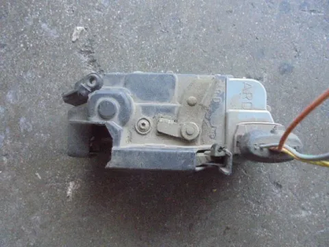 Ηλεκτρομαγνητική Κλειδαριά Πίσω Δεξιά 4Pin για CITROEN XSARA (1997 - 2000) Ηλεκτρομαγνητική Κλειδαριά Πίσω Δεξιά 4Pin για CITROEN XSARA (1997 - 2000)