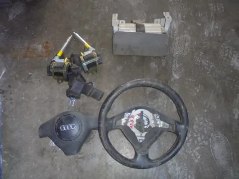 Σετ Αερόσακων Εμπρός (χ.Ταμπλό) Με Καπάκι (Χ. Ροζέτα) (Χωρίς Αριστερή Ζώνη) για AUDI A3 (1996 - 2000) (8L) Hatchback - 3dr *Γ*