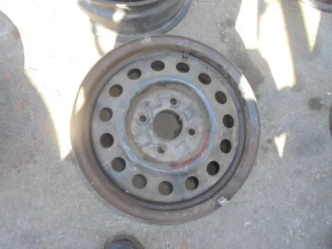 Ζάντα ΚΑΡΕ 4x100 R15 για ΔΙΕΘΝΗ *Δ* Ζάντα ΚΑΡΕ 4x100 R15 για ΔΙΕΘΝΗ *Δ*