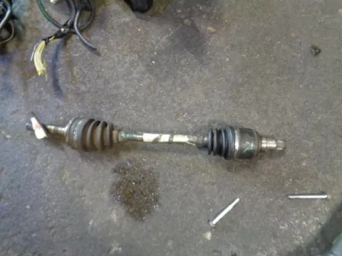 Ημιαξόνιο Εμπρός Αριστερό για SUBARU M80 (1991 - 1992) Ημιαξόνιο Εμπρός Αριστερό για SUBARU M80 (1991 - 1992)