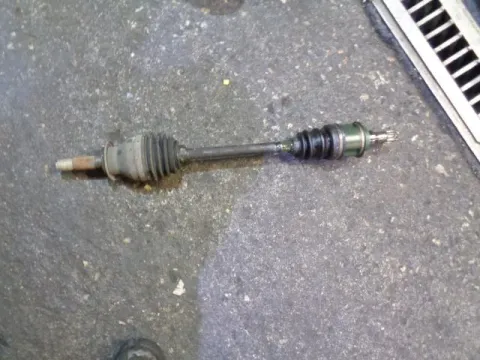 Ημιαξόνιο Εμπρός Αριστερό για DAIHATSU TERIOS (2006 - 2009) (J200) Ημιαξόνιο Εμπρός Αριστερό για DAIHATSU TERIOS (2006 - 2009) (J200)