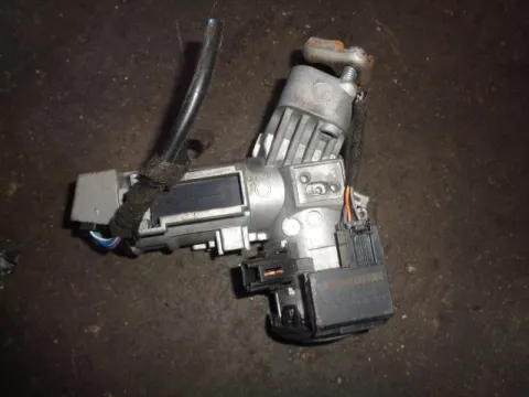 Διακόπτης Μίζας 4B0905851C για FORD FIESTA (2008 - 2012) Mk6 (JA8) , FOCUS (2008 - 2010) Mk2b (DA3 - C307) Διακόπτης Μίζας 4B0905851C για FORD FIESTA (2008 - 2012) Mk6 (JA8) , FOCUS (2008 - 2010) Mk2b (DA3 - C307)